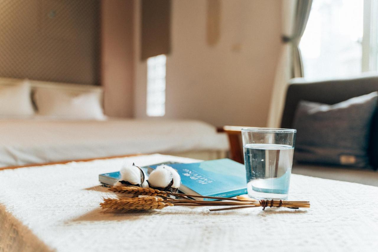 Moonlit Corner Apartment Taitung Екстериор снимка