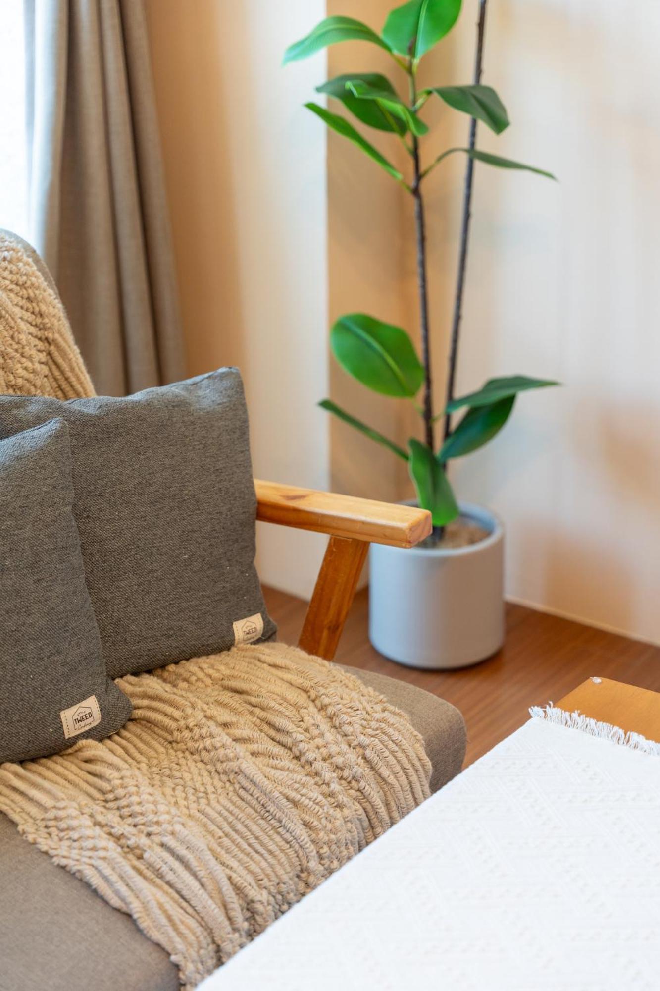 Moonlit Corner Apartment Taitung Екстериор снимка